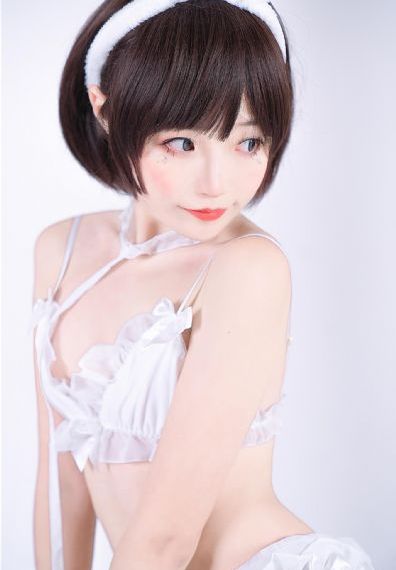男女多人混交群体交乱_BD英语BD在线观看
